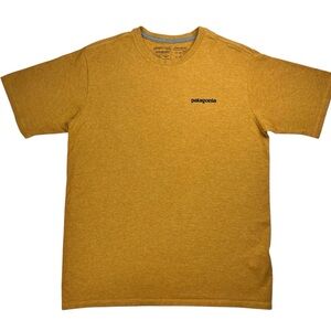 Patagonia Responsibili-Tee Shirt Men’s XS‎ Mustard